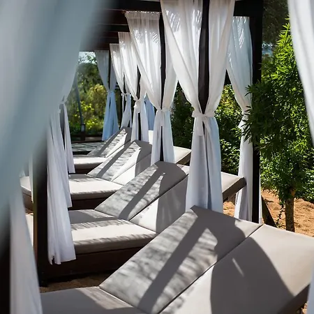 Natura Mas Tapiolas Hotel