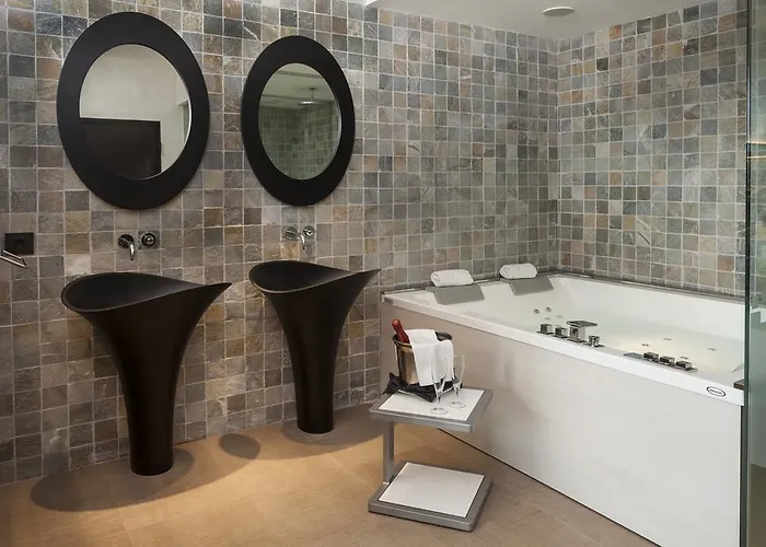 Natura Mas Tapiolas Hotel 4*